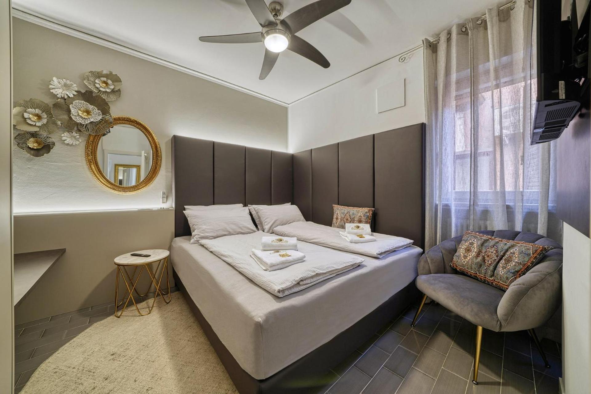 City Central Apartment Romantic Lakefront Balcony - Malcesine - Porto Vecchio 11 Exterior foto