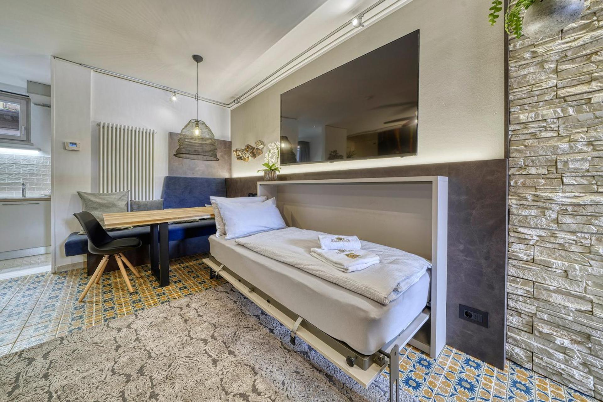 City Central Apartment Romantic Lakefront Balcony - Malcesine - Porto Vecchio 11 Exterior foto